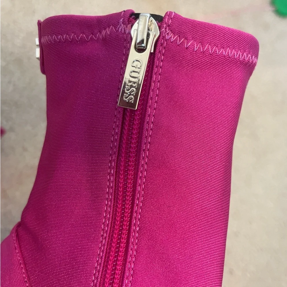 NWT Guess Women’s Frita Ankle Boot Size 5 - Picture 8 of 15
